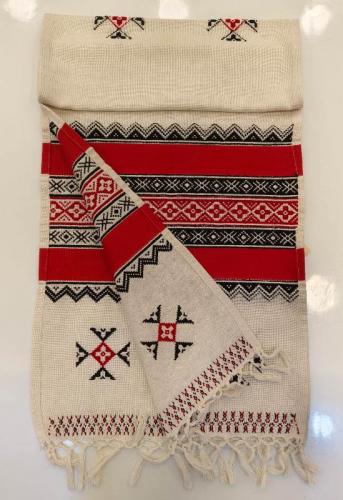 PL Thoda Embroidery Stole