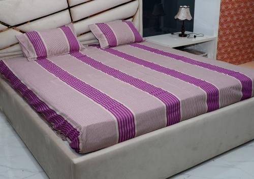 EXPORT BEDSHEET+2 PILLOW COVER 